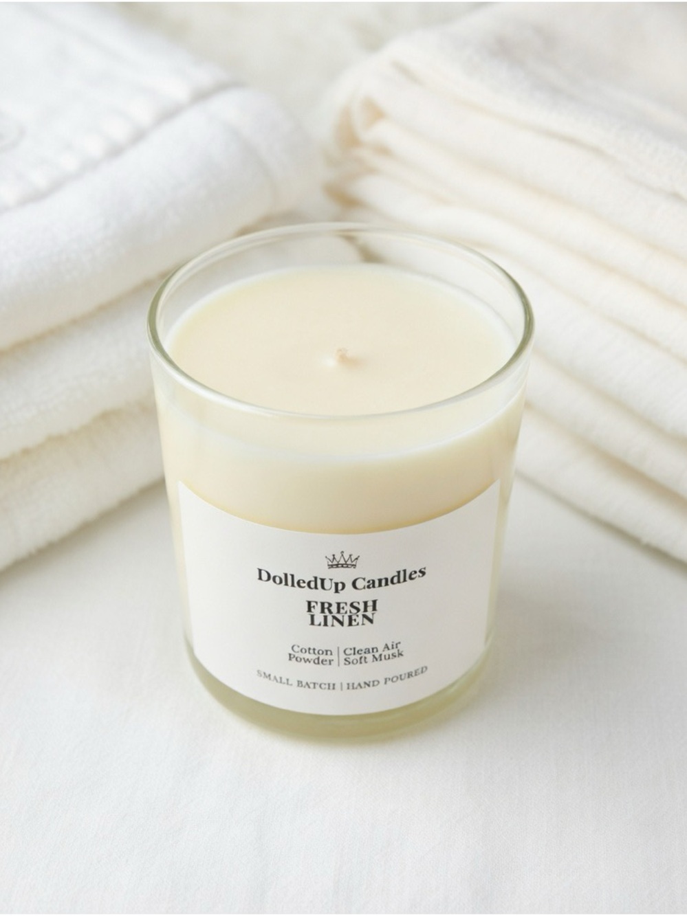9oz Fresh Linen Soy Wax Candle | Clean Cotton Sheets Scent - Picture 2 of 2